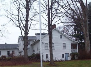 66 Colonial Ave, Middlebury, CT 06762