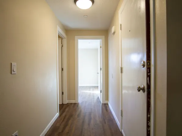 2775 NE Division St, Gresham, OR