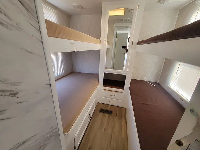 27630 Baroni Rd #TRAILER — Photo 3