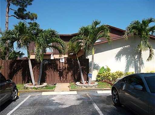 1st image of 4738 Holly Lake Dr