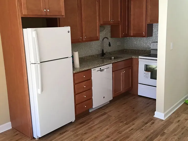 710 Washington Blvd — Photo 11