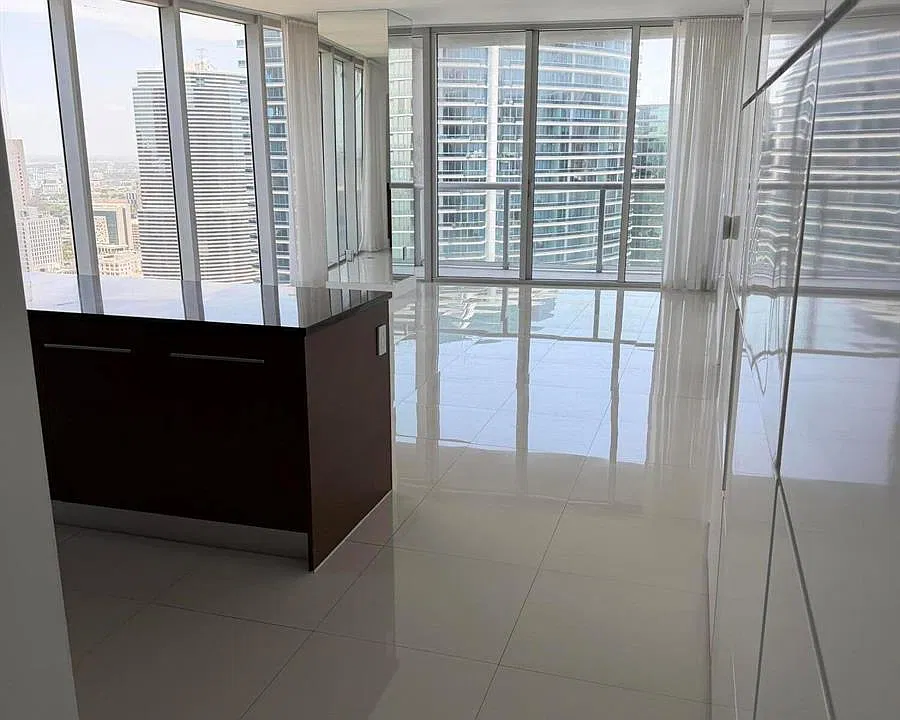 475 Brickell Ave #4615