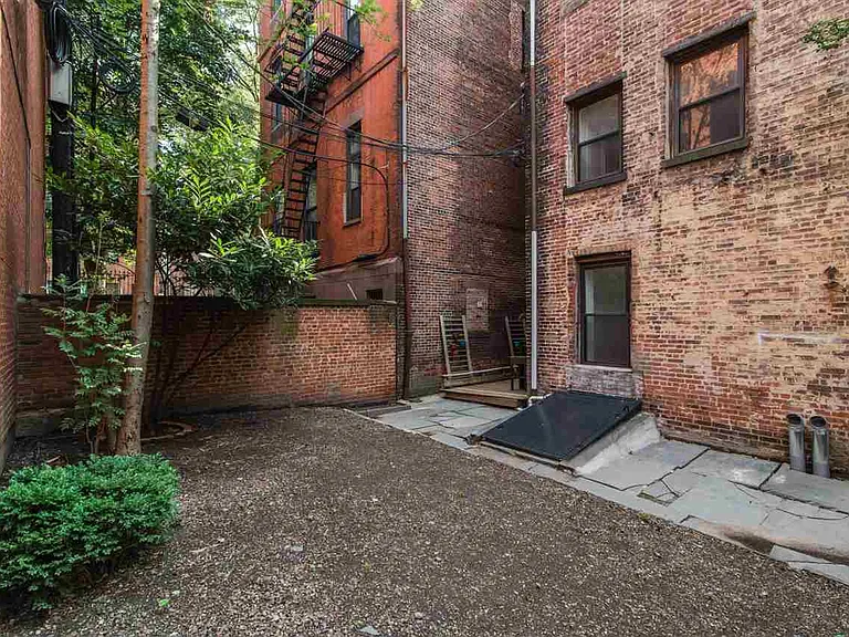 465 Jersey Ave #1 — Photo 18