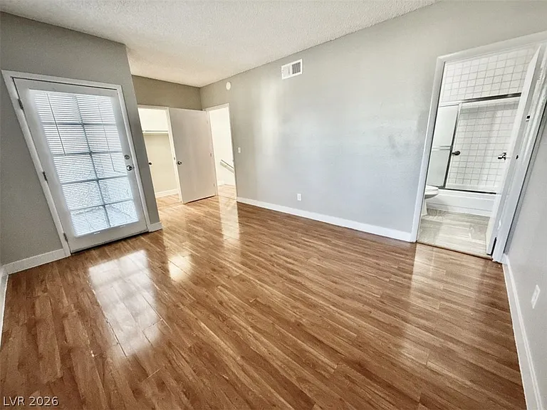 2654 Aracatuba Ave — Photo 13