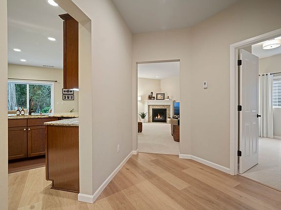 5th image of 26711 NE 144th Ct