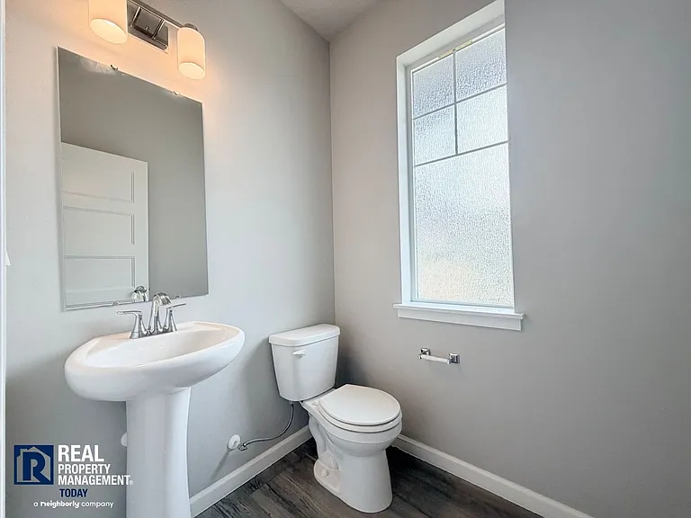 909 161st Street Ct E — Photo 7