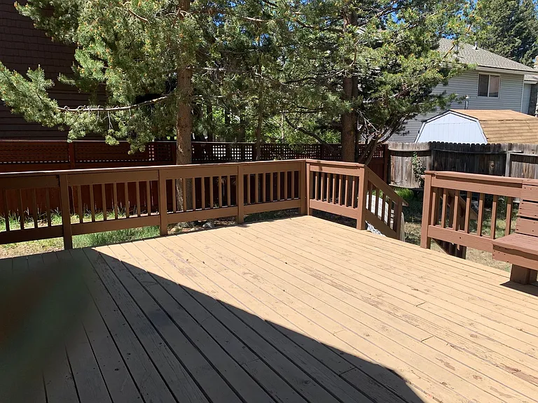 4043 Greenwood Rd — Photo 3