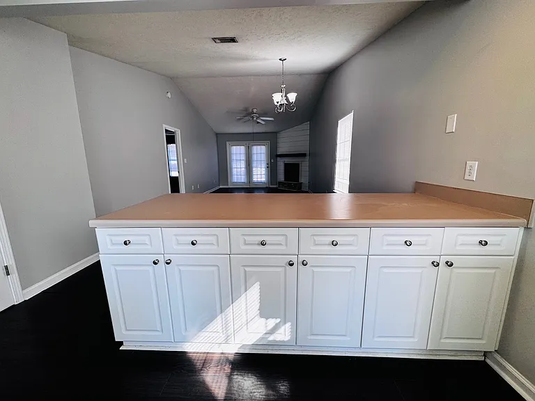 420 Londonberry Dr — Photo 7
