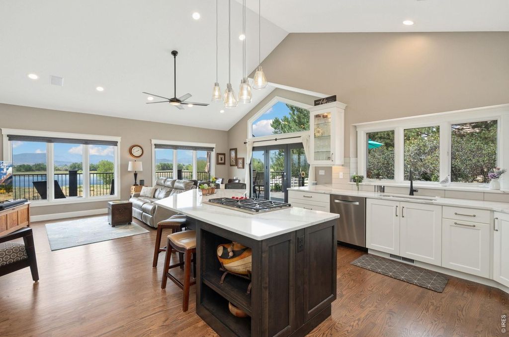 5017 Eagle Lake Dr
