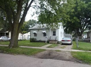 211 Butler Ave, Waterloo, IA 50703