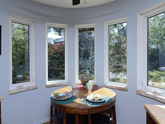 rounded wall breakfast nook