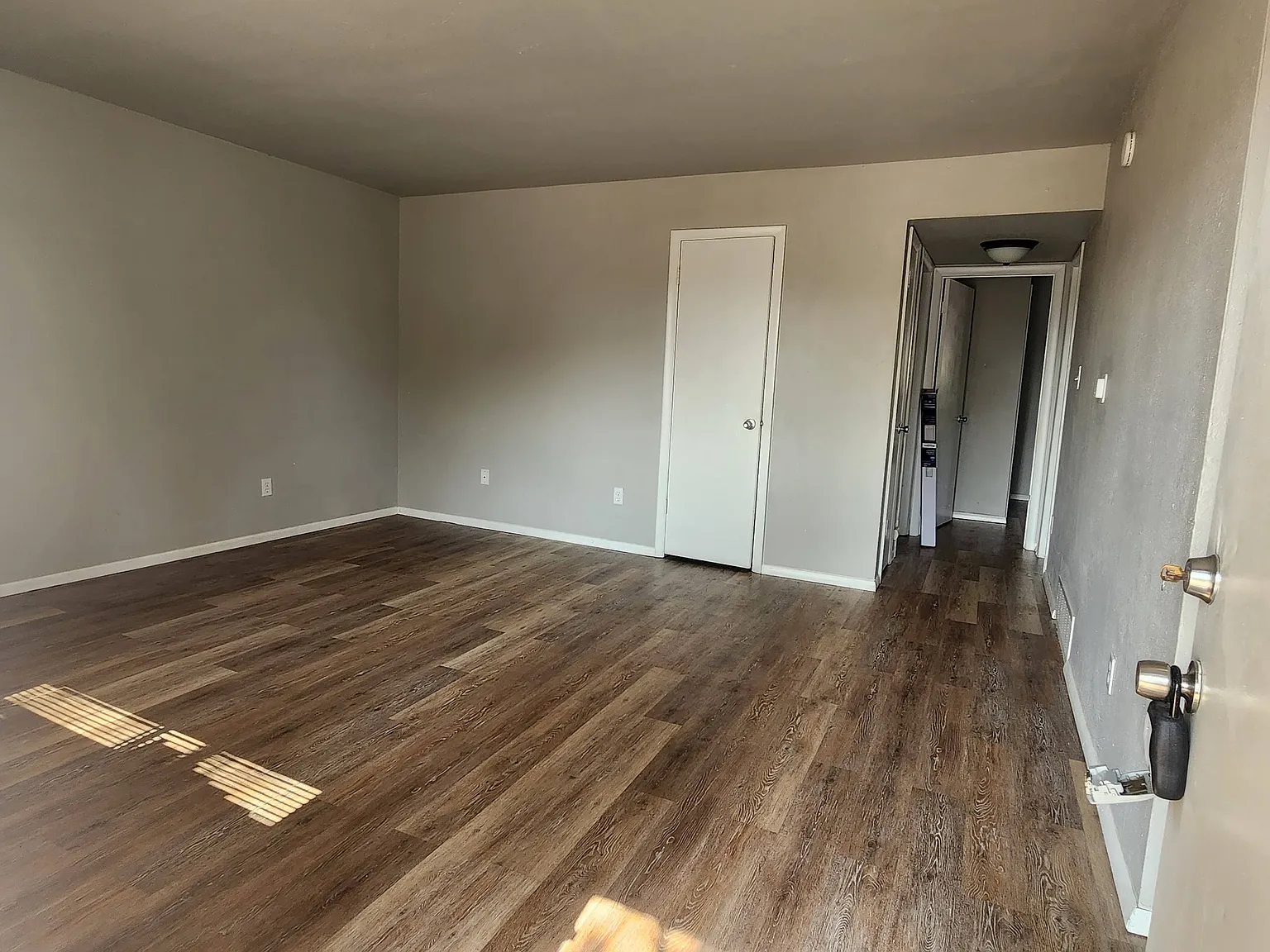 2 bed, $1,250 — Photo 2