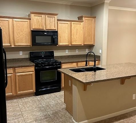 2nd image of 15371 W Columbine Dr