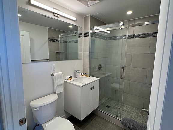 5th image of 45 W 81st St #11I