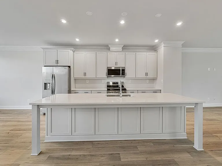 1320 Laconia Ln — Photo 16