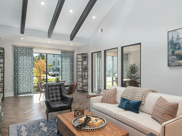 Paragon Luxury Apartments