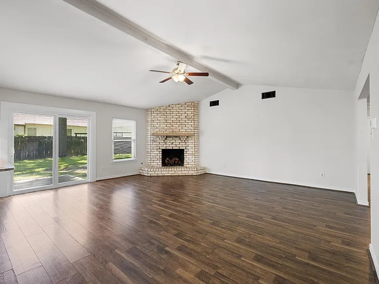 3218 Sycamore Springs Dr — Photo 5