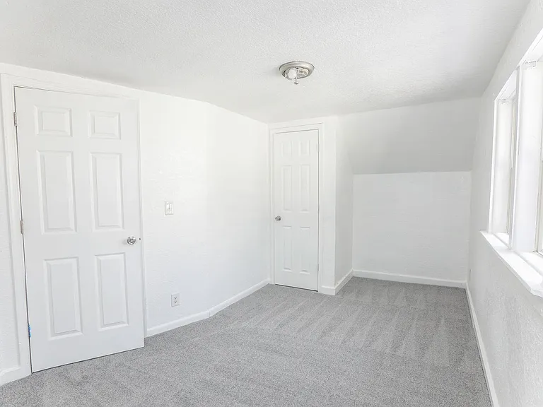 1609 Richmond Ave — Photo 14