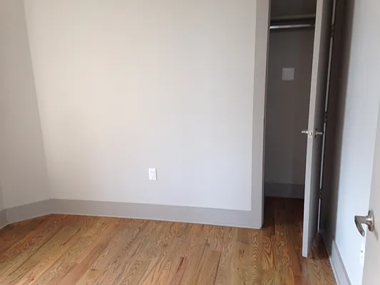 Rented by Premier Metro Realty Corp | media 86