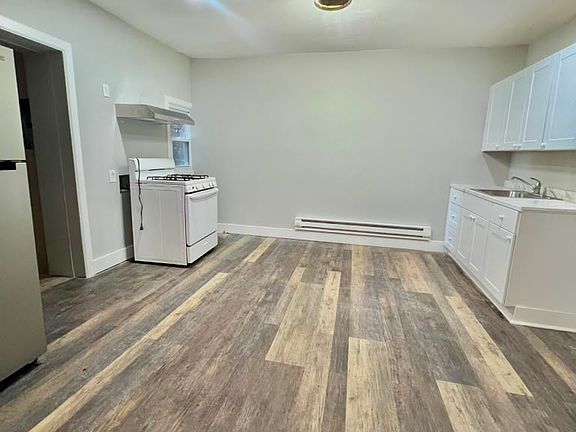 5th image of 20 Lake St #2C