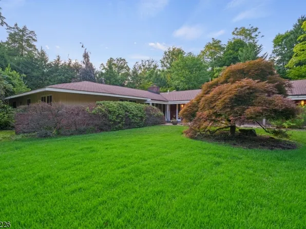 29 Wayside Pl, Montclair, NJ 07042