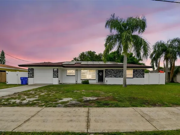 1561 Bass Blvd, Dunedin, FL 34698