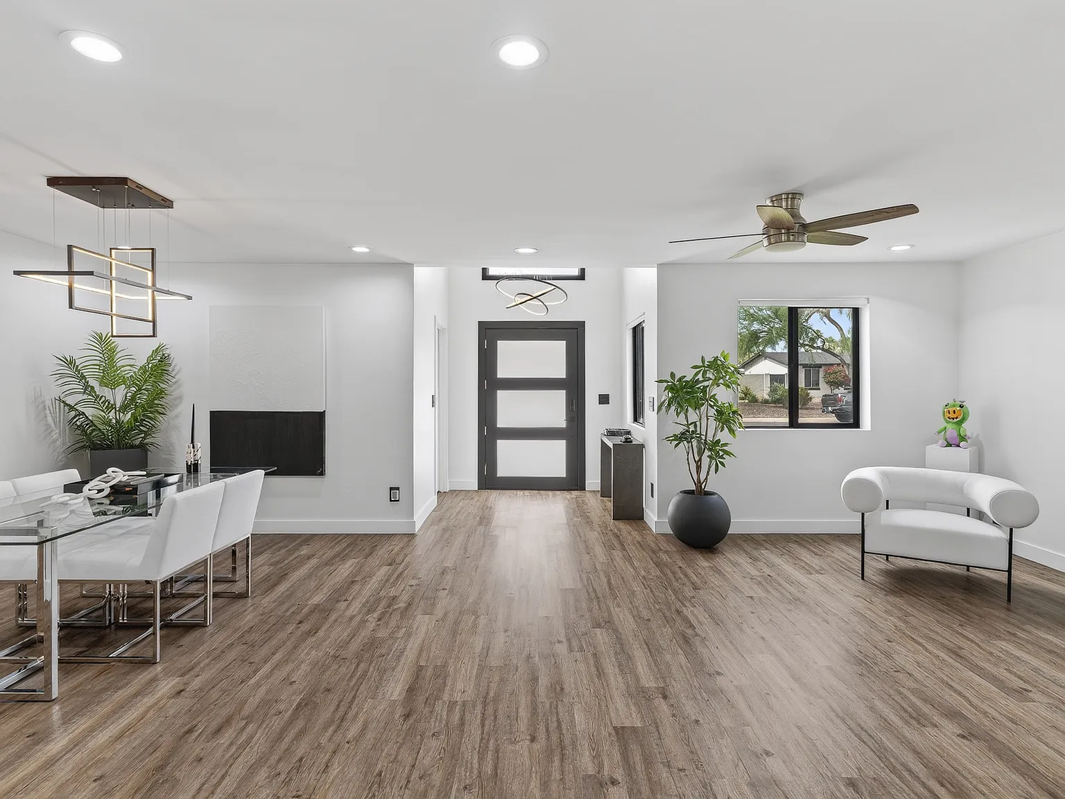 3 bed, 2010 sqft, $7,000 — Photo 3