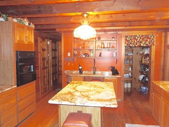 5th image of 17 Apple Creek Ln