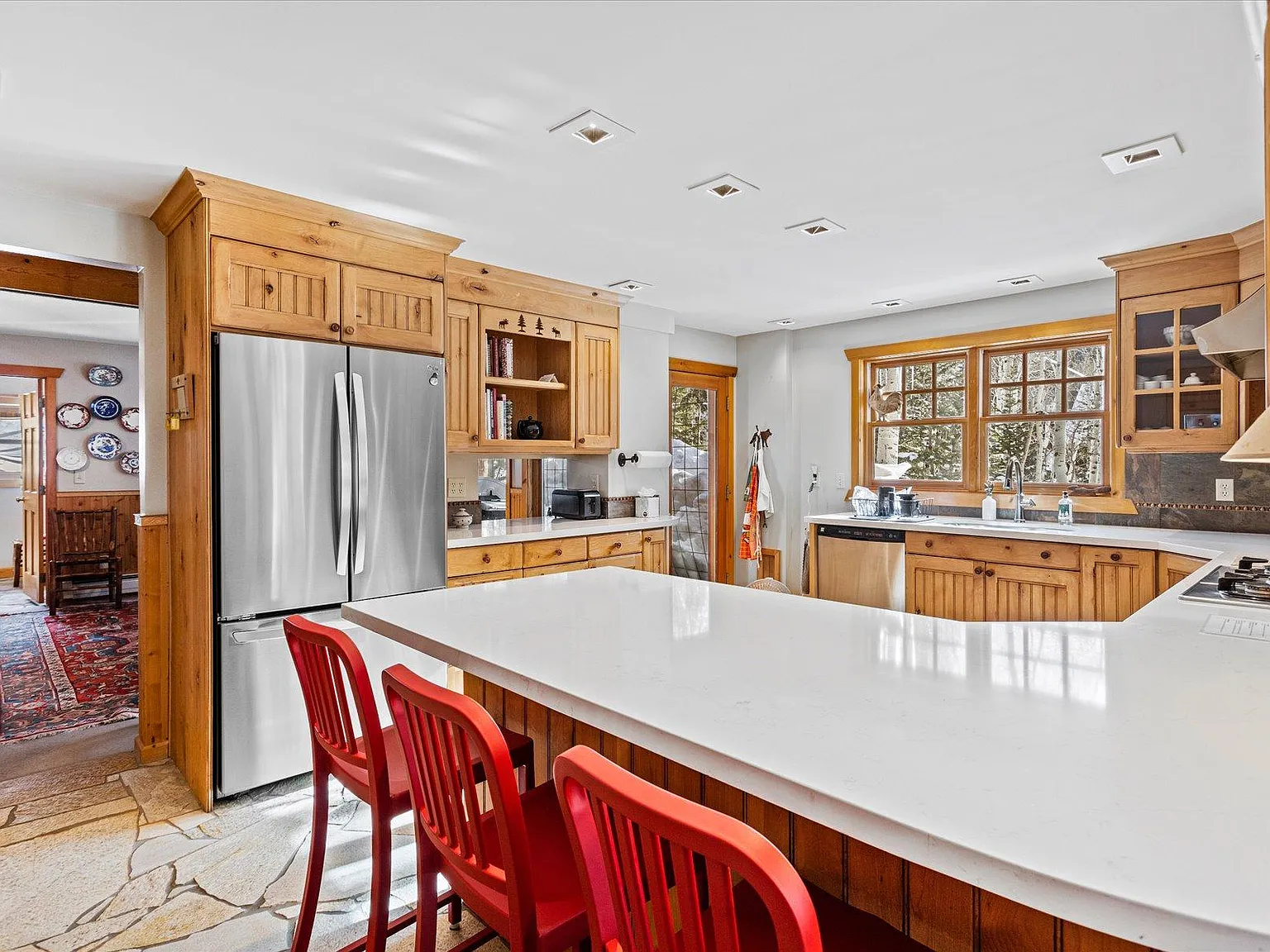 3106 E Silver Fork Rd — Photo 2