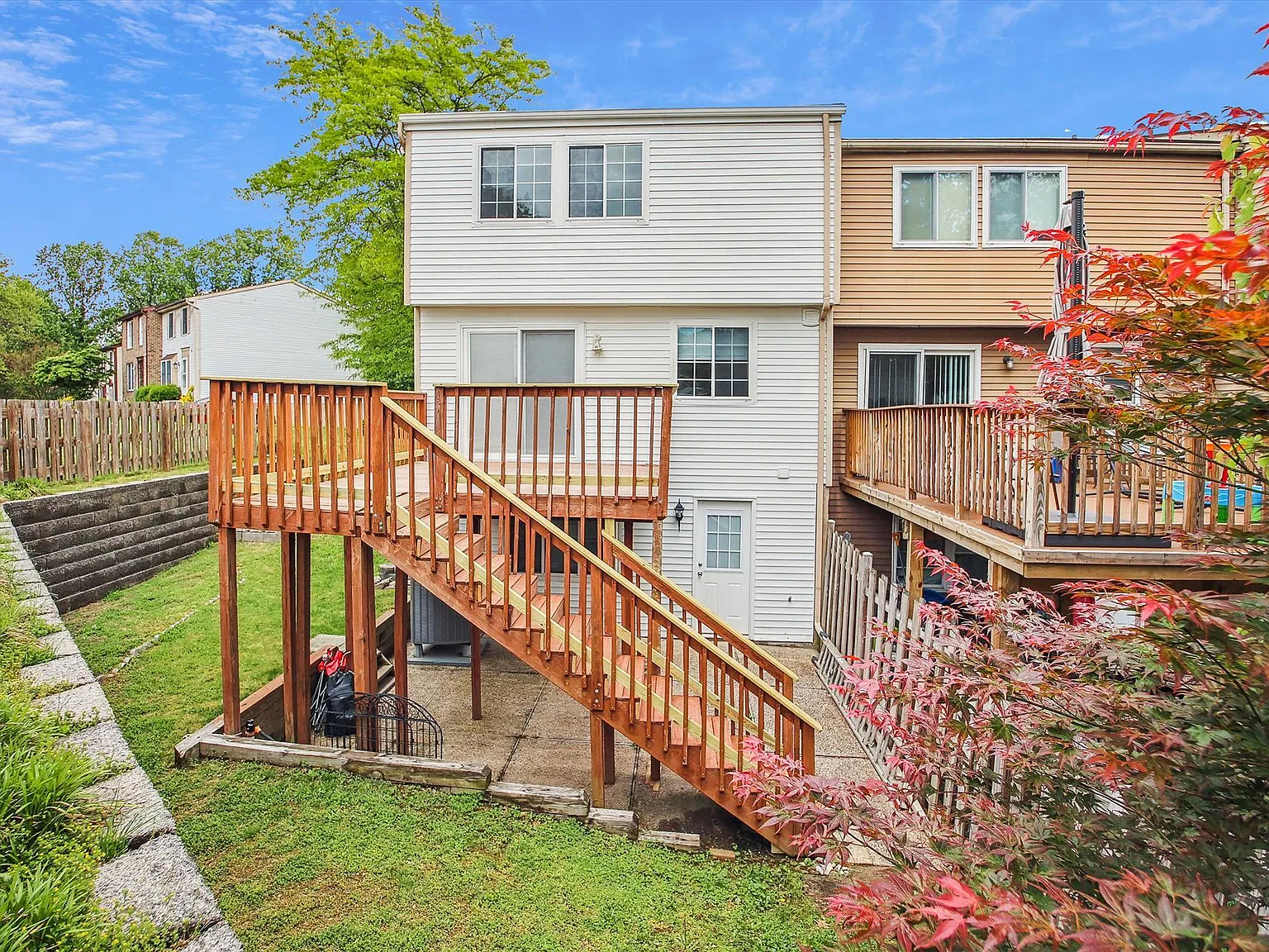 4 bed, 2.5 bath, 1550 sqft, $2,650 — Photo 4