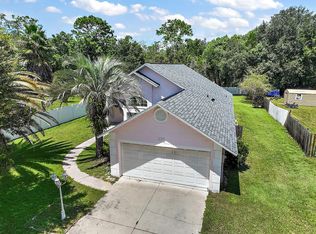 253 Oak Hill Rd, Lady Lake, FL 32159