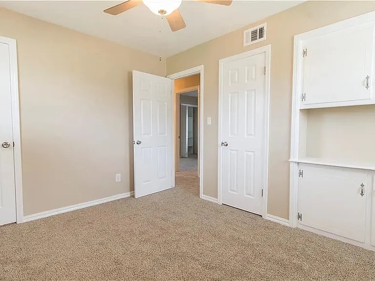 510 Crosby Blvd — Photo 17