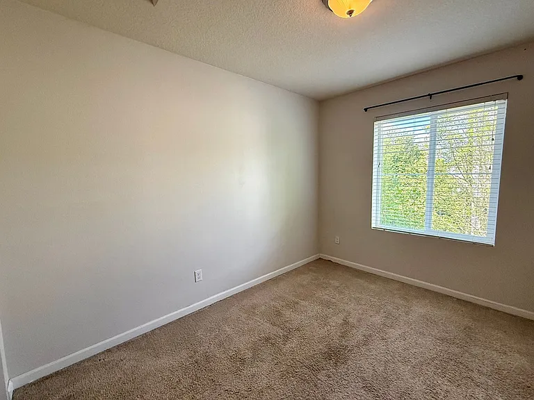 17222 SW 120th Pl — Photo 8