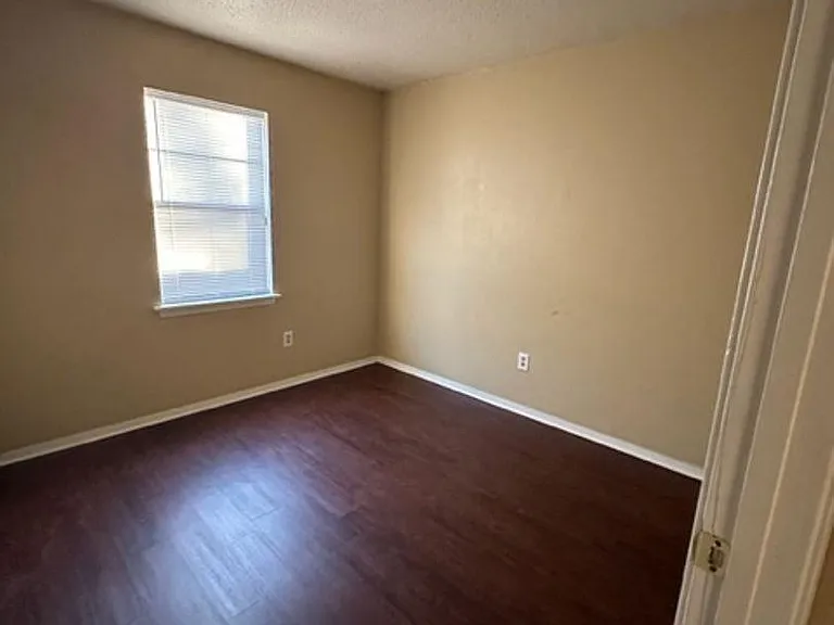 1315 Norris Dr — Photo 7