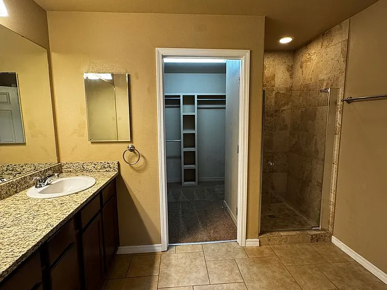 4517 S Roberts St — Photo 14