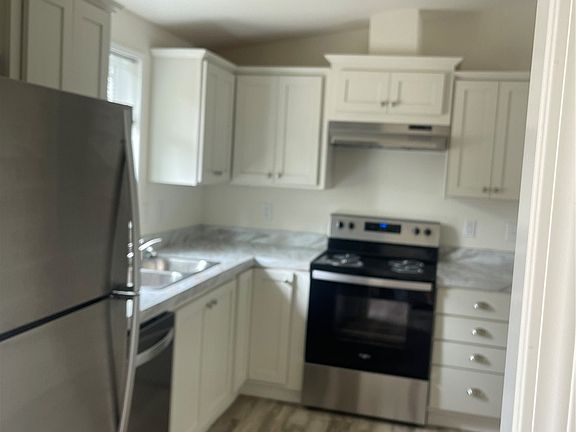4th image of 6410 198th Street E