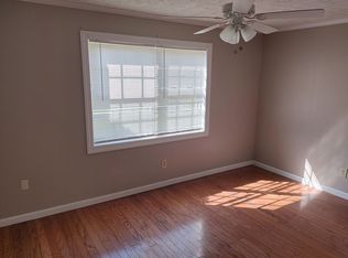 1323 Elm St, Waynesboro, MS 39367