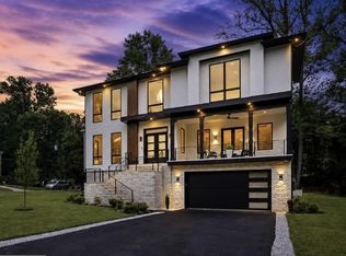 6913 Berkeley St, Falls Church, VA 22043