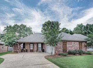 118 Meadowcreek Dr, Brandon, MS 39042