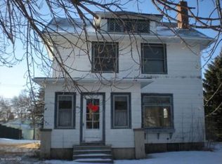 403 S Main St, Mahnomen, MN 56557