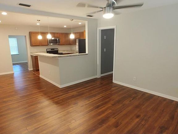 2nd image of 5346 Plymouth St