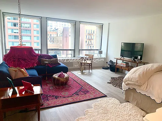 Rented by Corcoran | media 9