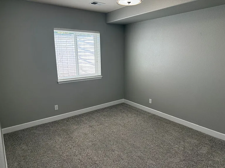 25084 E Pinewood Pl — Photo 23