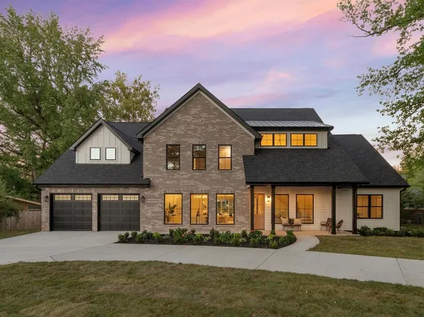 1614 Bopp Rd, Saint Louis, MO 63131