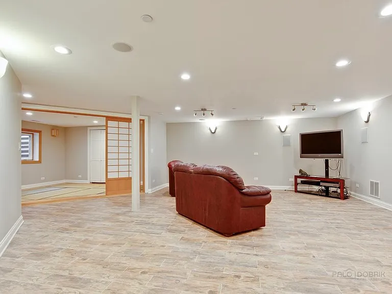 1438 Butler Ct — Photo 24