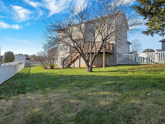 3rd image of 1120 Peach Blossom Ct