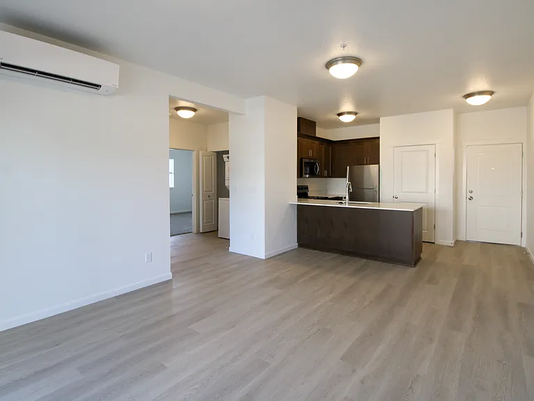 1902 SE Hankel St #13 — Photo 6