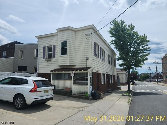 3rd image of 301 Copeland Ave Floor 1