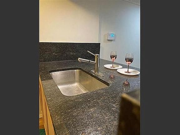 3rd image of 9520 Royal Ln APT 216C