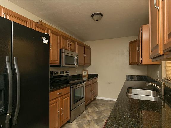 2nd image of 2117/2119 SE 15th Pl